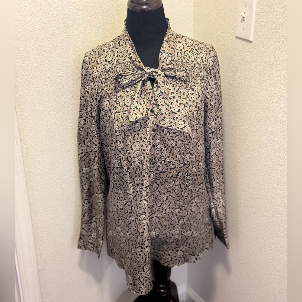 Classiques Entier 100% Silk Animal Print Blouse Tunic Tie Neck Top Size S